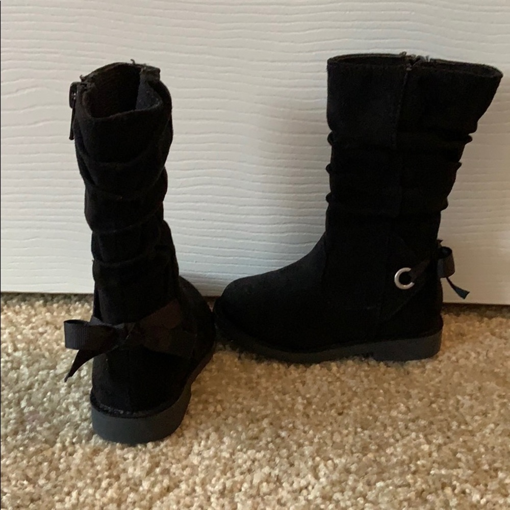 Olive and Edie black boots